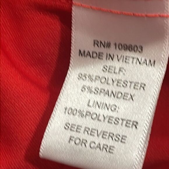 NWOT Chris McLaughlin Red Wrap Style Floral dress.  Size 14. - Picture 11 of 12